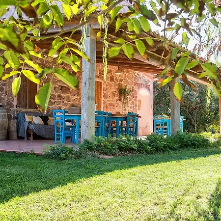 Bioagriturismo Nure Farm stay Santa Maria la Palma